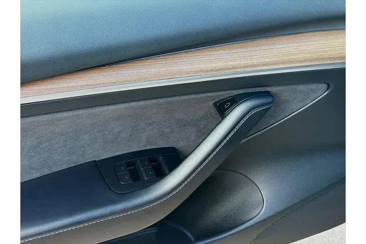 $24638 : Tesla Model 3 2023 4dr Sedan image 9