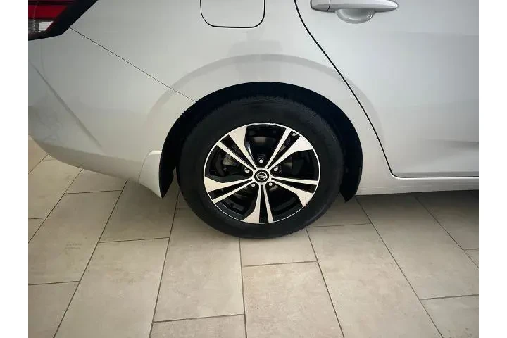 $15550 : Nissan Sentra 2021 SV 4dr Se image 8