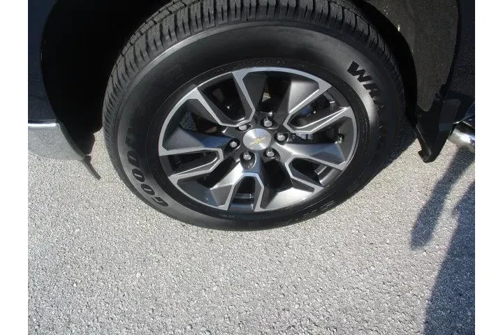 $31995 : Chevrolet Silverado 1500 202 image 8