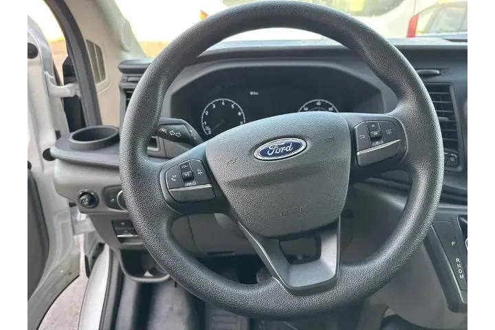$40000 : Ford Transit 2021 250 3dr SW image 9