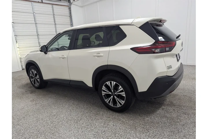 $21897 : Nissan Rogue 2023 SV 4dr Cro image 4