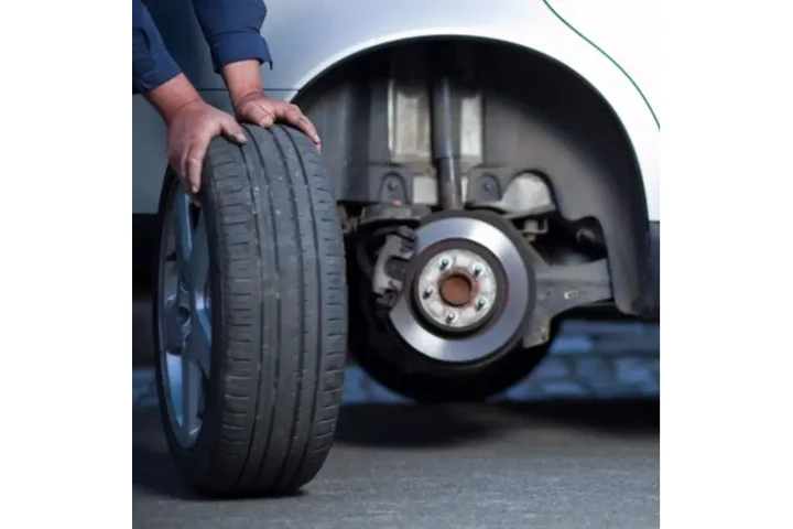 ROMO & SONS TOWING image 3
