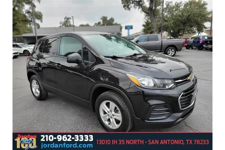 $11975 : Chevrolet Trax 2022 AWD LS 4 image 7