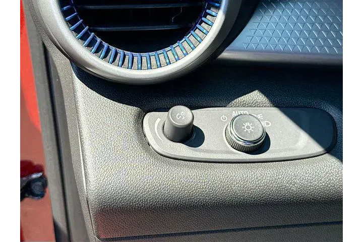 $17753 : Chevrolet Trax 2024 LS 4dr C image 10