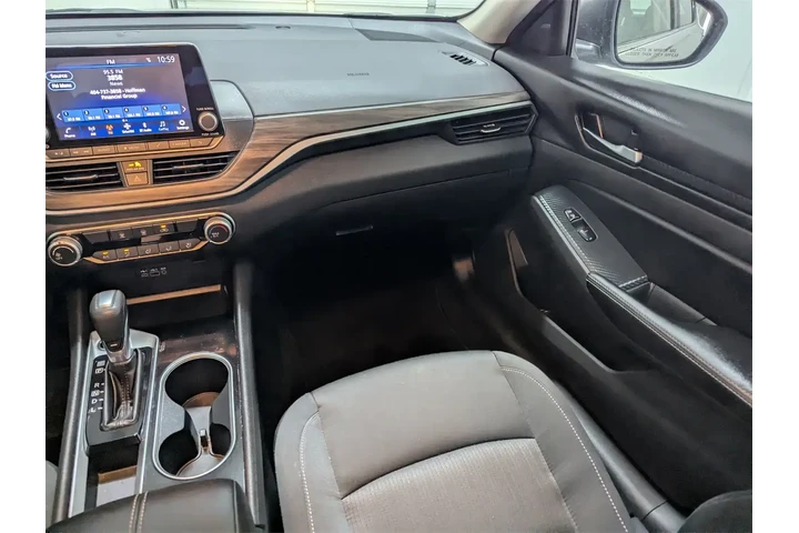 $21997 : Nissan Altima 2024 2.5 SV 4d image 8