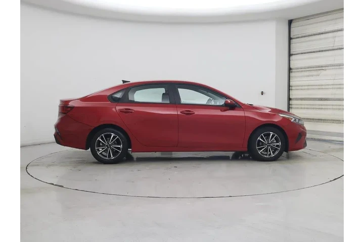 $16998 : Kia Forte 2023 LXS 4dr Sedan image 7