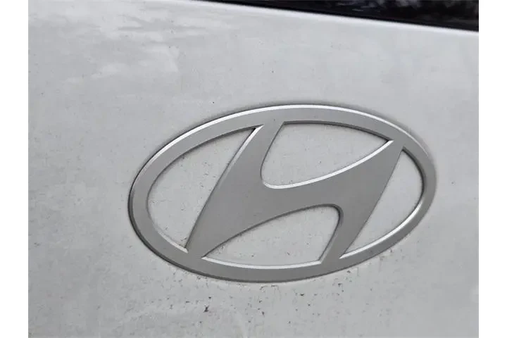 $24729 : Hyundai KONA 2024 N Line 4dr image 9