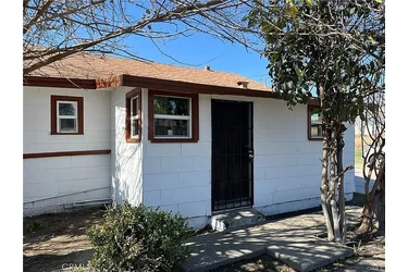 Charming and freshly updated 2 en San Bernardino