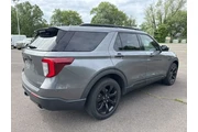 $31995 : Ford Explorer 2022 AWD ST-Li thumbnail