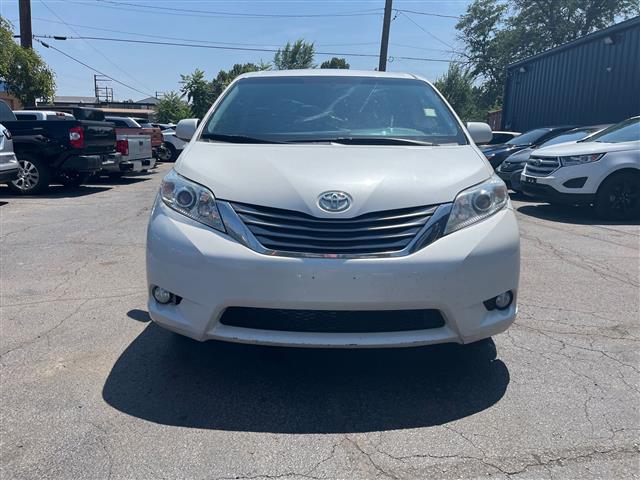 $23988 : 2017 Sienna XLE Premium 7-Pas image 3