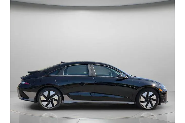 $25492 : Hyundai IONIQ 6 2024 SE 4dr image 7