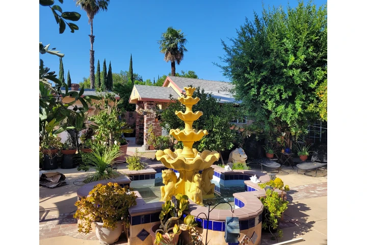 $1800 : Acogedora Guest House-Reseda image 2