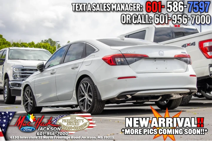 $26995 : Honda Civic 2023 Touring 4dr image 1