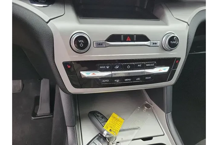 $21250 : Ford Explorer 2022 XLT 4dr S image 9