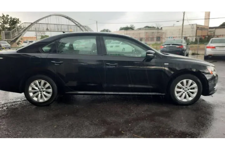 $5995 : 2015 Passat image 3