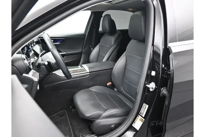 $30900 : Mercedes-Benz C-Class 2022 C image 10
