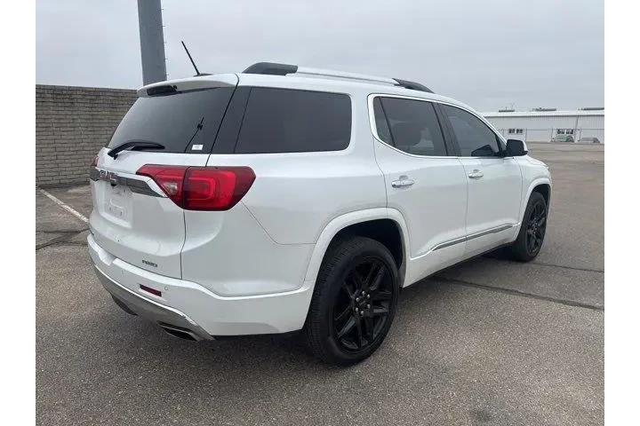 $20982 : GMC Acadia 2017 4x4 Denali 4 image 7