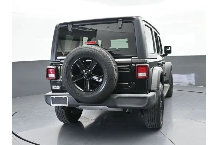 $27995 : Jeep Wrangler Unlimited 2022 image 5