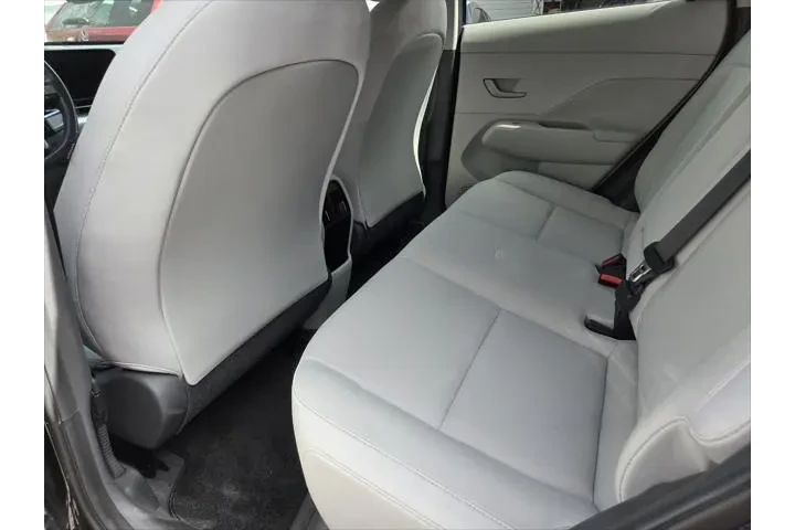 $21989 : Hyundai KONA Electric 2024 S image 6