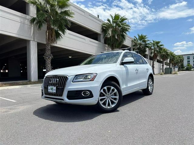 $15000 : 2015 AUDI Q52015 AUDI Q5 image 10