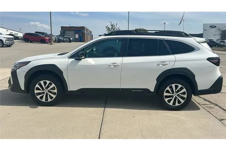 $29990 : Subaru Outback 2025 AWD Prem image 6
