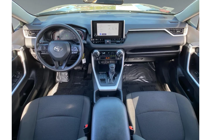 $31842 : Toyota RAV4 2025 AWD LE 4dr image 10