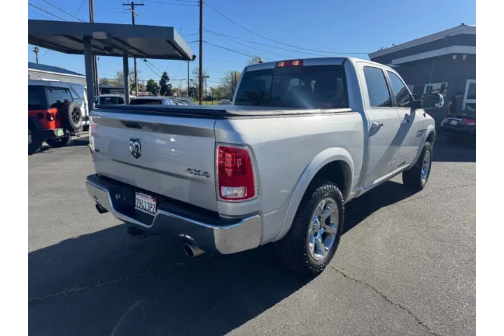 $15998 : 2018 RAM 1500 Laramie image 6