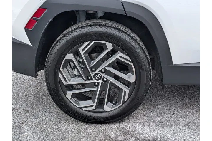 $34588 : Hyundai TUCSON 2025 AWD Limi image 9