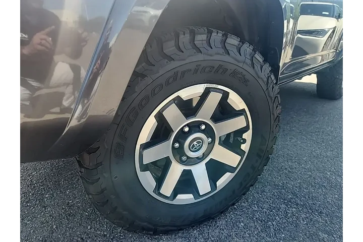 $30991 : Toyota 4Runner 2017 4x4 TRD image 5