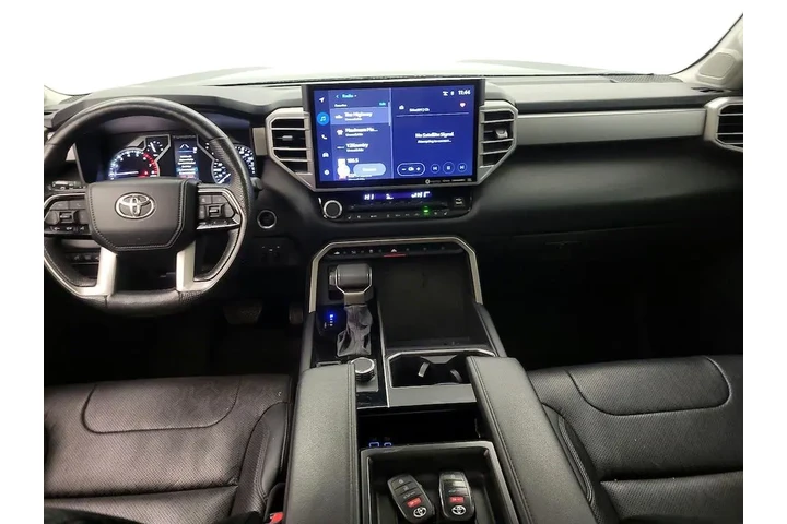 $38998 : Toyota Tundra 2022 4x4 Limit image 9