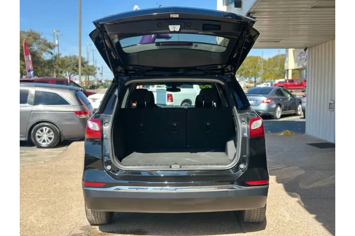 2018 Equinox LT image 10