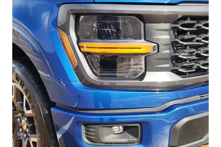 $38887 : Ford F-150 2024 4x2 STX 4dr image 9