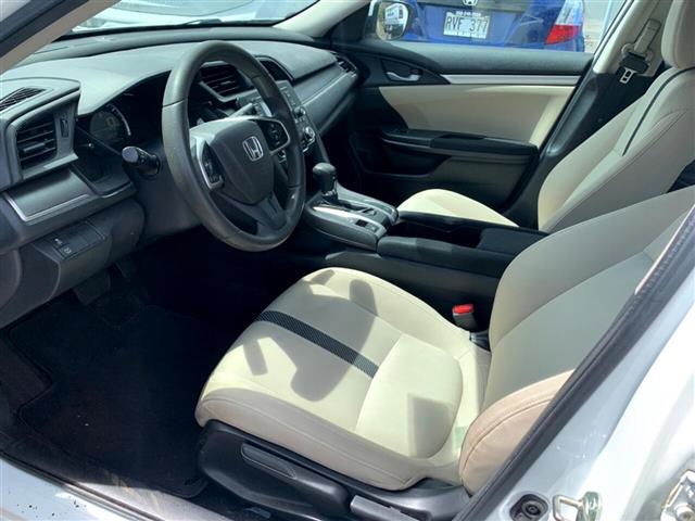 $19995 : 2016 Civic image 8