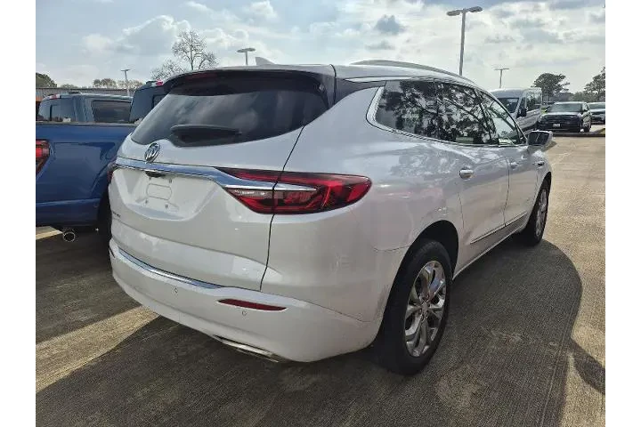 $28591 : Buick Enclave 2020 Avenir 4d image 3
