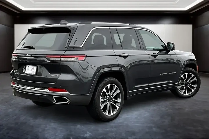 $28293 : Jeep Grand Cherokee 2022 4x4 image 2