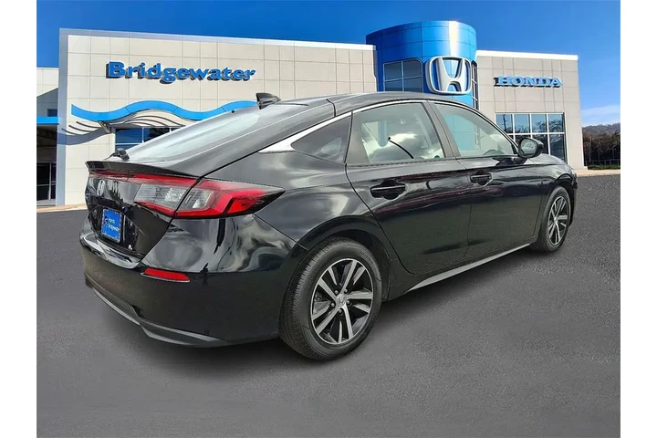 $20995 : Honda Civic 2024 LX 4dr Hatc image 6