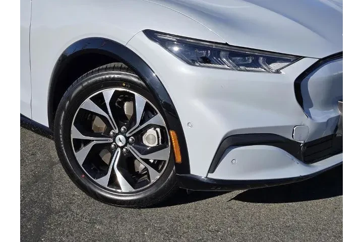 $28900 : Ford Mustang Mach-E 2023 Pre image 9