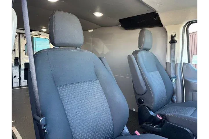 $31974 : Ford Transit 2021 250 3dr SW image 6