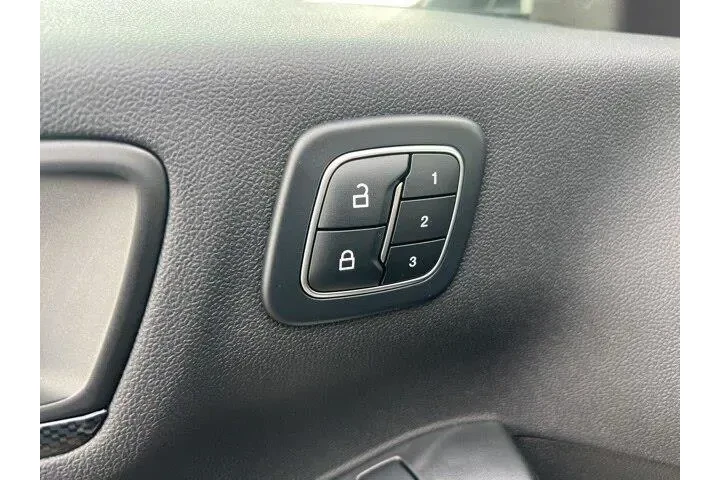 $23999 : Ford Escape 2023 AWD ST-Line image 9