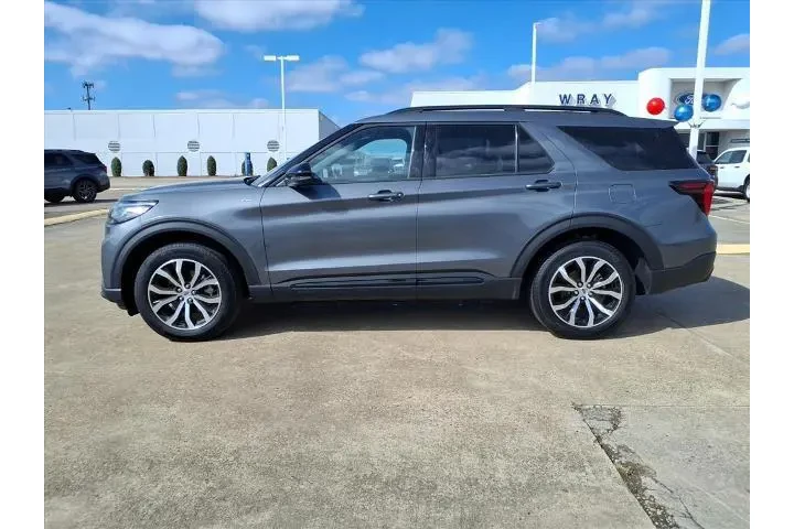 $39988 : Ford Explorer 2025 AWD ST-Li image 2