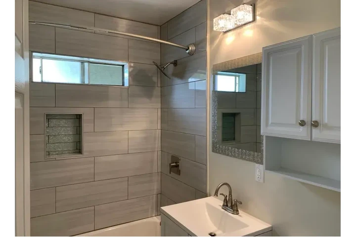 $1600 : Pico Rivera Available!!! image 7