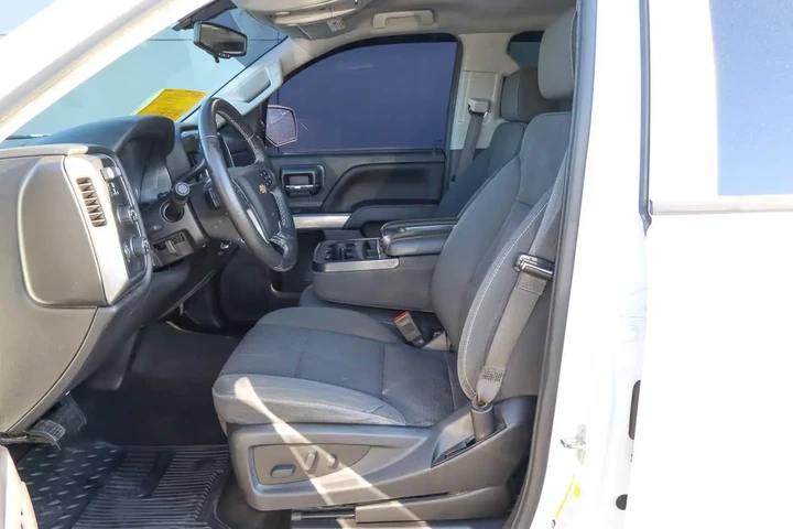 $25548 : 2018 Silverado 1500 4WD Crew image 7