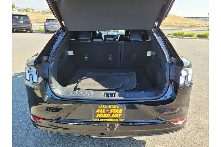 $29900 : Ford Mustang Mach-E 2022 AWD image 10