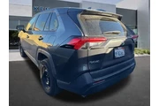 $25643 : Toyota RAV4 2023 AWD LE 4dr thumbnail