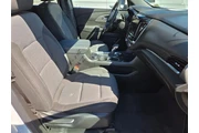 $30148 : Chevrolet Traverse 2023 LT C thumbnail