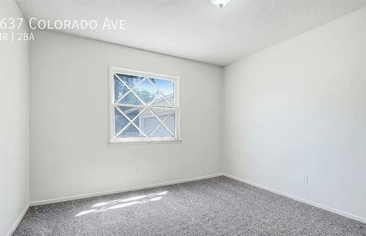 $1600 : 3 beds 2 baths house for rent image 5