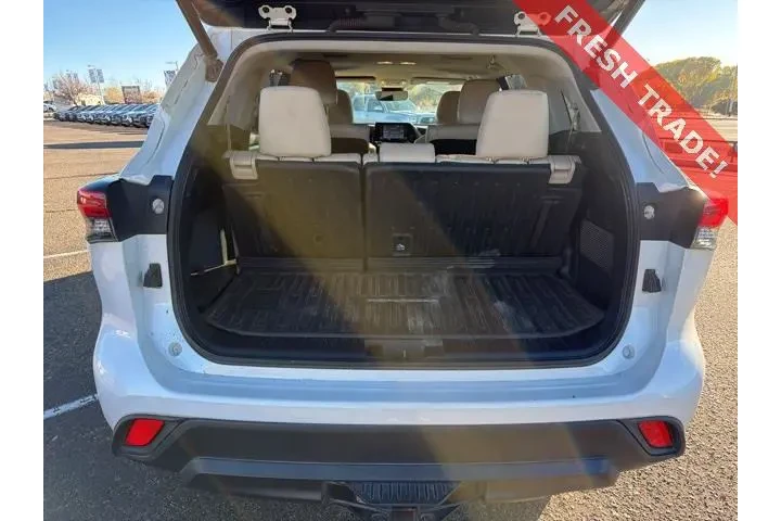 $24874 : Toyota Highlander 2022 AWD X image 6