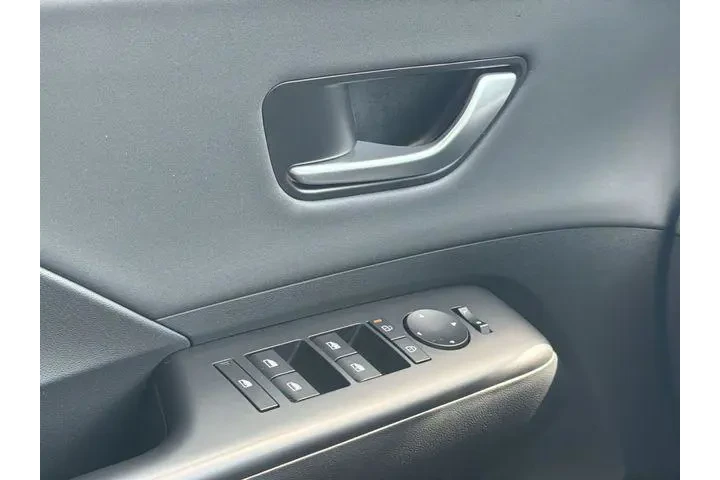 $27700 : Hyundai KONA 2024 AWD Limite image 9