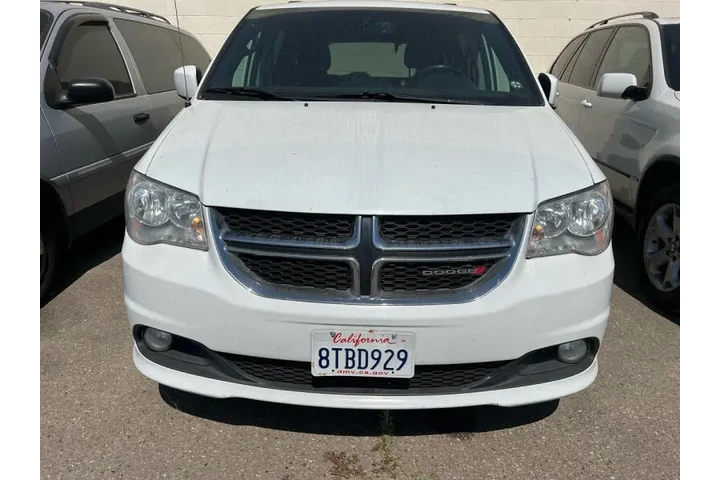 $7000 : 2017 Grand Caravan SXT image 3