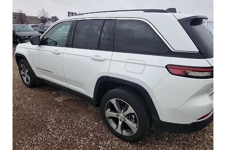 $27998 : Jeep Grand Cherokee 2023 4x4 image 6